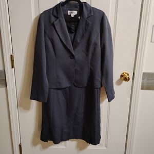 Women's Size 12 Blue With White Polka Dot Danny And Nicole Dress Suit